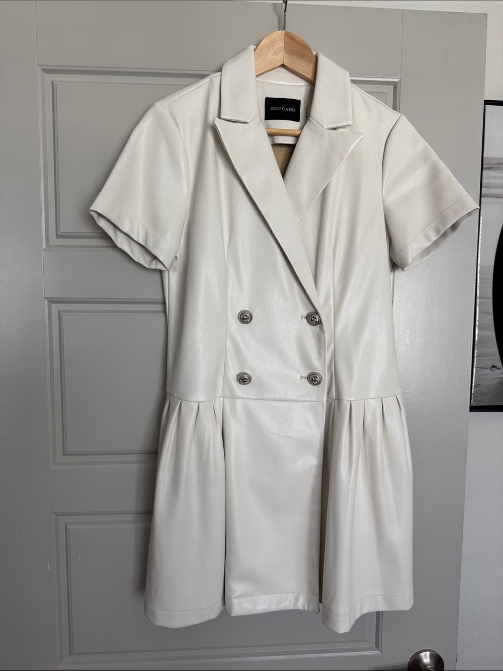 NWOT Dolce Cabo Ivory Short-Sleeve Faux Leather Blazer Dress, S